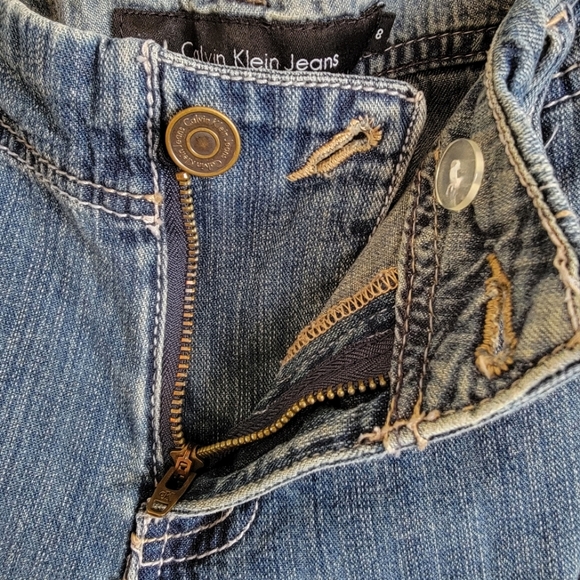 NWT Calvin Klein Wide Leg Low Cut Capri Jeans - Picture 4 of 7